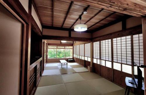 Motobu Apartment | 新旧が出会うデザイナーズハウスー琉球古民家 蒼