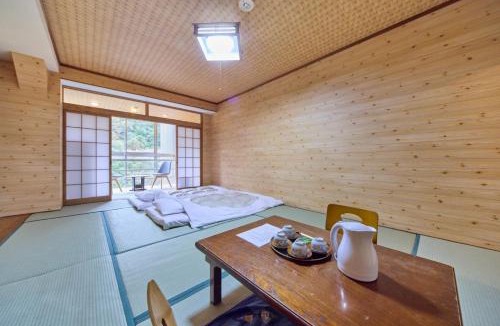 Nikko Hotel | 日光いろは