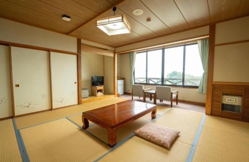 Ogawa-mura Hotel | 星と緑のロマン館