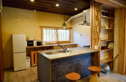 Ishigaki Villa | 星空保護区の古民家 石垣島平久保 天の川とテラス サンセットビーチ徒歩1分
