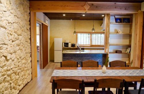 Ishigaki Villa | 星空保護区の古民家 石垣島平久保 天の川とテラス サンセットビーチ徒歩1分