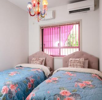 Chatan House | 最大10名 北谷アメリカンビレッジ8分 宮城海岸4分の長期滞在におすすめ コーラルハウス北谷