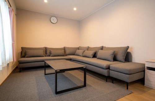 Sorachi-gun Apartment | 期間限定特別価格! Kamifurano Base 最大11名 立地抜群 家族グループ向け