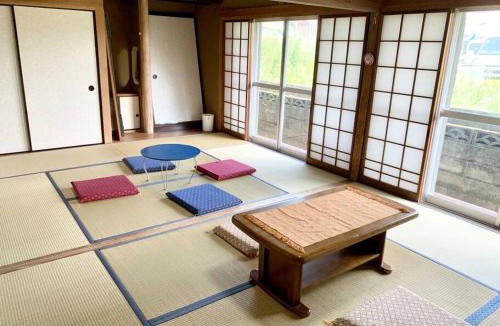 Nango Apartment | 格安素泊まり宿南郷駅徒歩3分サーフトリッププラン最適別プラン有り一軒家丸々貸しサイクルシーズン南郷