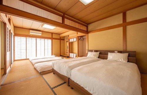 Asakura House | 桜たろう紅葉じろうの都-紅葉見所ラストセール!家族 友人広々快適!別府 湯布院 九州観光アクセス良!キッズエリア大好評!