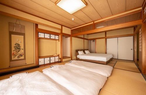 Asakura House | 桜たろう紅葉じろうの都-紅葉見所ラストセール!家族 友人広々快適!別府 湯布院 九州観光アクセス良!キッズエリア大好評!