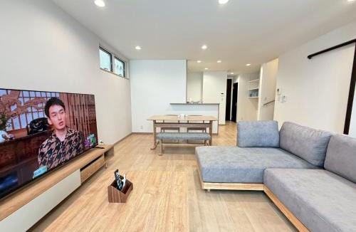 Nishi Apartment | 椿時雨