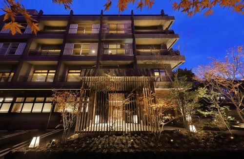 Ikaho Stone Steps Hotel | 楓と樹