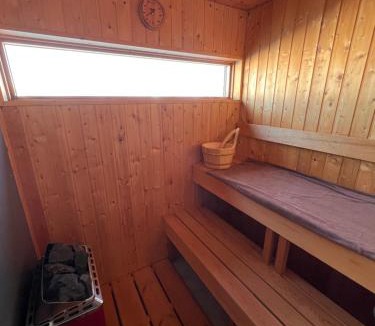 Iwamizawa Apartment | 民泊 山の家 フィンランド式サウナ付き一軒家