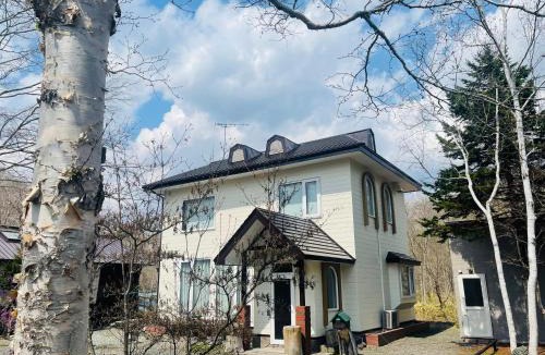 Shiraoi House | 民泊JOYFUL天然温泉付きログハウス