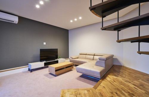 Karatsu Villa | 水響邸-blue sound villa-
