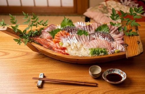 Echizen Hotel | 波の上の特等席 越前厨温泉 金龍