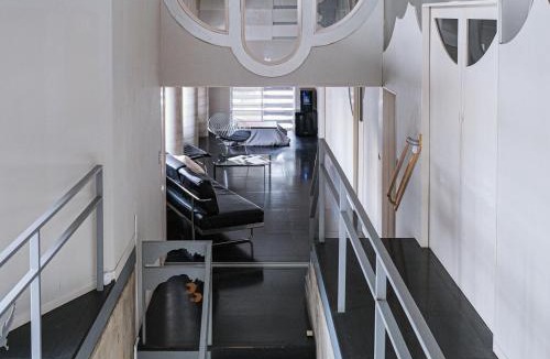 Joetsu Apartment | 浮遊のいえ 建築家原広司の住宅作品 Floating House A Private Stay in the Art of Architect Hiroshi Hara