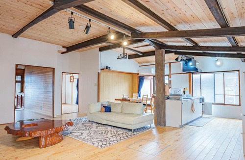 Yakushima House | 海が見える広々一棟貸し屋久島海風
