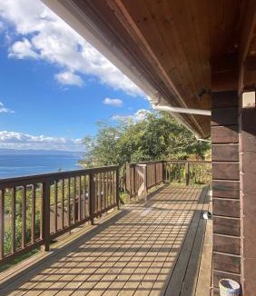 Awaji House | 海を眺めるログハウス カマカーマAwaji