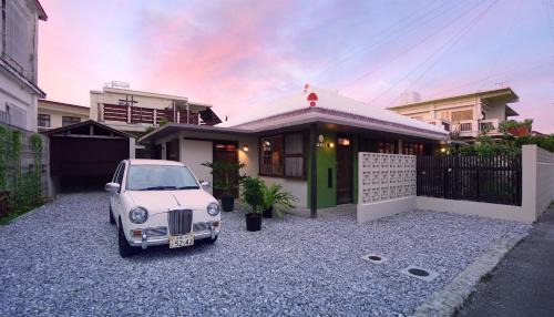 Okinawa House | 海野24 沖縄古民家で寛ぎの時間を 心と身を癒す旅はいかがですか