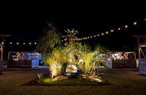 Anan Resort | 淡島シーサイドコテージ アメリカントレーラーハウス バーベキュー設備完備 テントサウナレンタル有