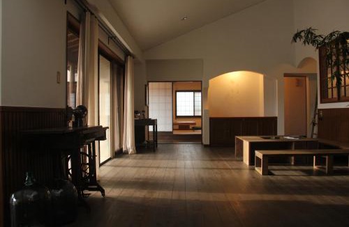 Sumoto House | 淡路島西海岸の宿 梅木屋