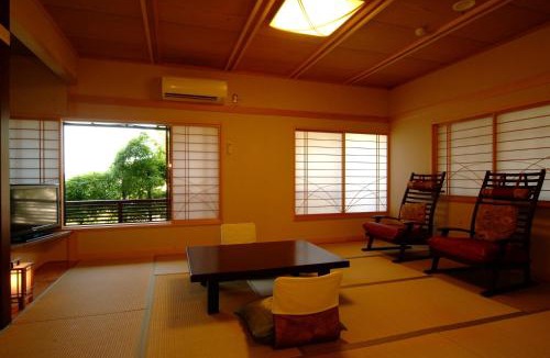 Hakone Hot Springs Hotel | 温泉旅館 湯さか荘