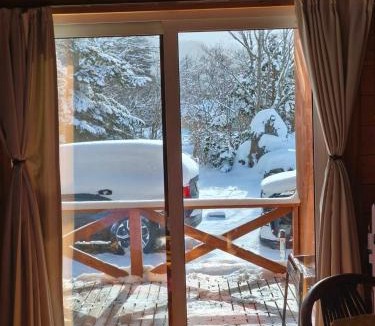Bankei Ski Chalet | 源泉ログの宿