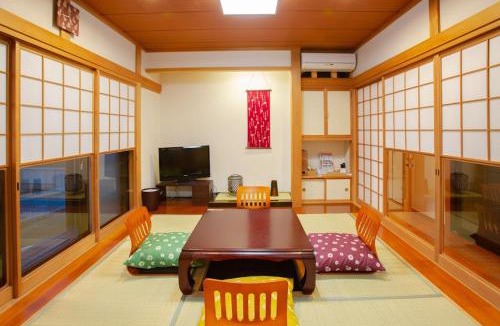 Usami House | 熱海の海が一望できる温泉付貸別荘 満月あじろ mitsukiajiro