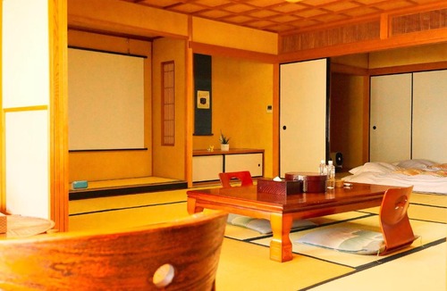 Atami Hotel | 熱海の隠れ里
