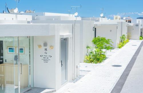 Maeganeku Villa | 琉心 RUSIN Private Pool Villa ONNA