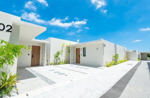 Maeganeku Villa | 琉心 RUSIN Private Pool Villa ONNA