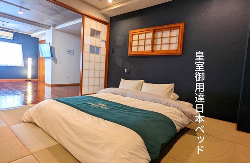 Kumoji Apartment | 琉球モダン宿りゅうだん