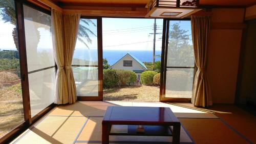 Shirahama House | 白浜オーシャンヴィラ