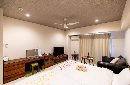 Maeda Apartment | 真栄田岬グランブルー 104