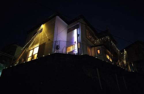 Manazuru House | 真鶴個室201セミダブル1台 駅徒歩6分Atami Hakoneも近いゲストハウス真鶴