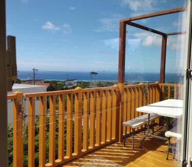 Kaneshi Villa | 空海山の自然豊かな景色が見渡せる常夏の沖縄にある貸別荘Ann