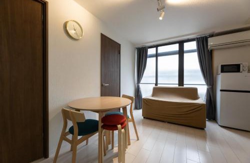 Higashishinsaibashi Apartment | 米山4 心斎橋エリアど真ん中 3dkのお部屋 ビルの4階になります EVはありません