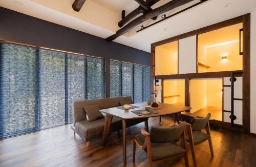 Katsuura Apartment | 花とハーブ癒しの巣ごもり宿-花木の宿-
