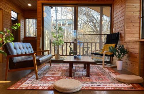 Tsumagoi House | 花の街660 Tsumagoi Private House with Parking & BBQ