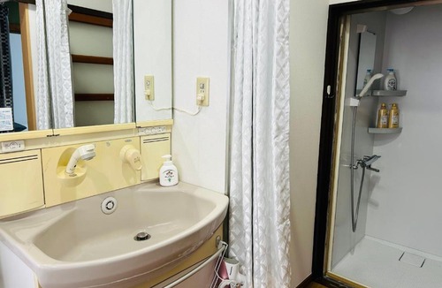 Toshima House | 西巣鴨 Cozy for 4-12guests 3BR House-3Showers &3Toilets
