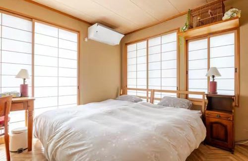 Kasugai Apartment | 貸切あうんKasugai 日本の真ん中 移動に便利 JR春日井駅より徒歩5分 春日井インターまで車10分 8名宿泊可 プロジェクター有