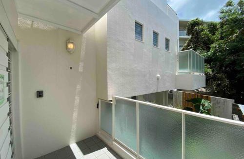 Ameku House | 貸切別荘カリイ Vacation Rental KALLY Naha Okinawa