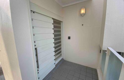 Ameku House | 貸切別荘カリイ Vacation Rental KALLY Naha Okinawa