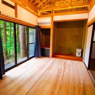 Azumino Apartment | 貸切温泉とガレージのある 安曇野の一棟貸しヴィラ