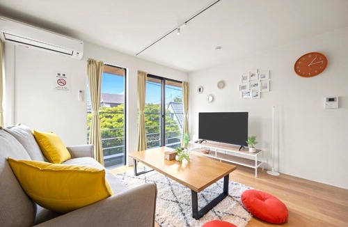 Zushi Apartment | 逗子海岸テラス 2階