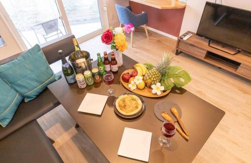 Naha City Centre Villa | 那覇での連泊に希少な駐車場付でコインランドリー付きのマリンビュー3階Room