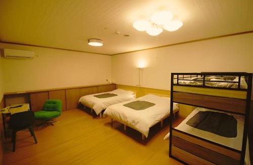 Nagahama Hotel | 鈴籠城 城の間 - ダブル2台 二段ベッド1台 - 最大7名