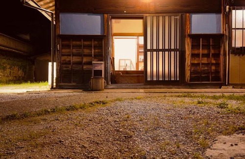 Aki House | 錆と煤 sabitosusu INN-prema-