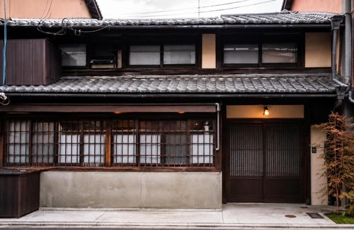 Shimogyo Villa | 長安宿西本願寺