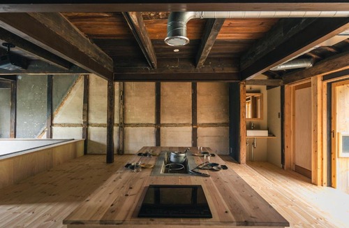 Kitakyushu House | 門司の長屋宿 WABISABI x 門司港駅徒歩8分 最大8名の和モダン一棟貸切