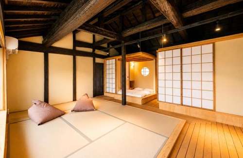Kitakyushu House | 門司の長屋宿 WABISABI x 門司港駅徒歩8分 最大8名の和モダン一棟貸切