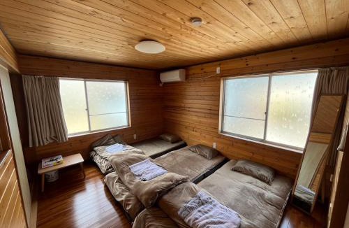 Amami House | 閑静な立地 繁華街とコンビニ バス停徒歩圏内 奄美 Guest House iroha 1日1組 2025年5月 Open Quiet Location Near Downtown One Group Per Day