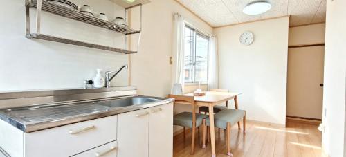 Higashi-ku Apartment | 雁之巢 201
